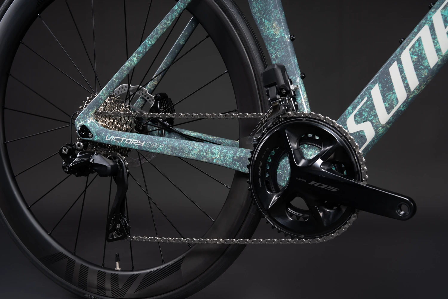 Plato y bielas Shimano 105 de 12 velocidades